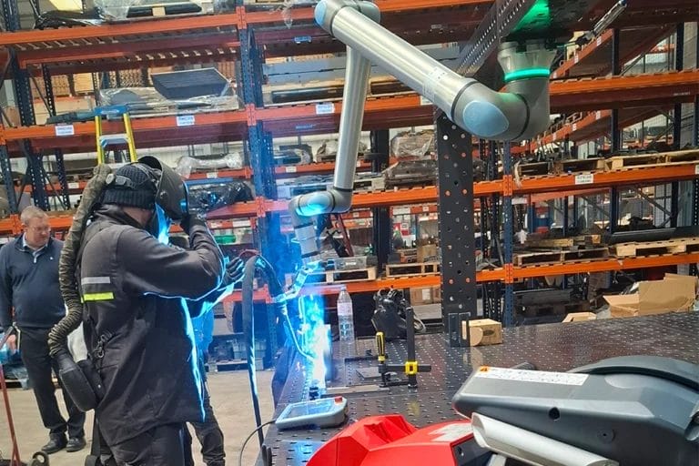 Cobot Welding Installation